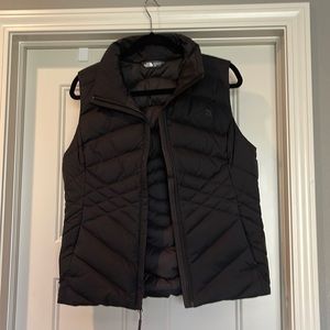 North Face Women’s Black Puffy Vest - worn once - size M